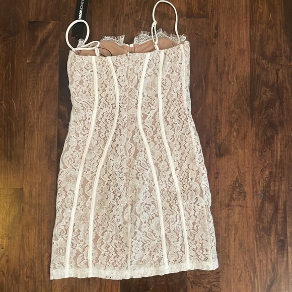 Brand New Fashion Nova White Lace Bodycon Dress - Picture 5 of 5
